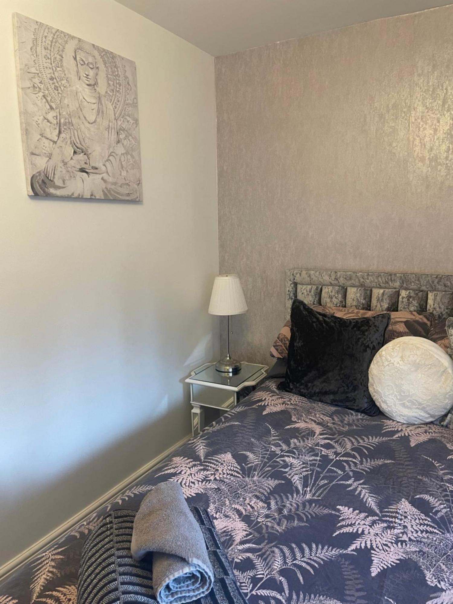 Meadow View Flat 1 Apartment Hurst Екстериор снимка