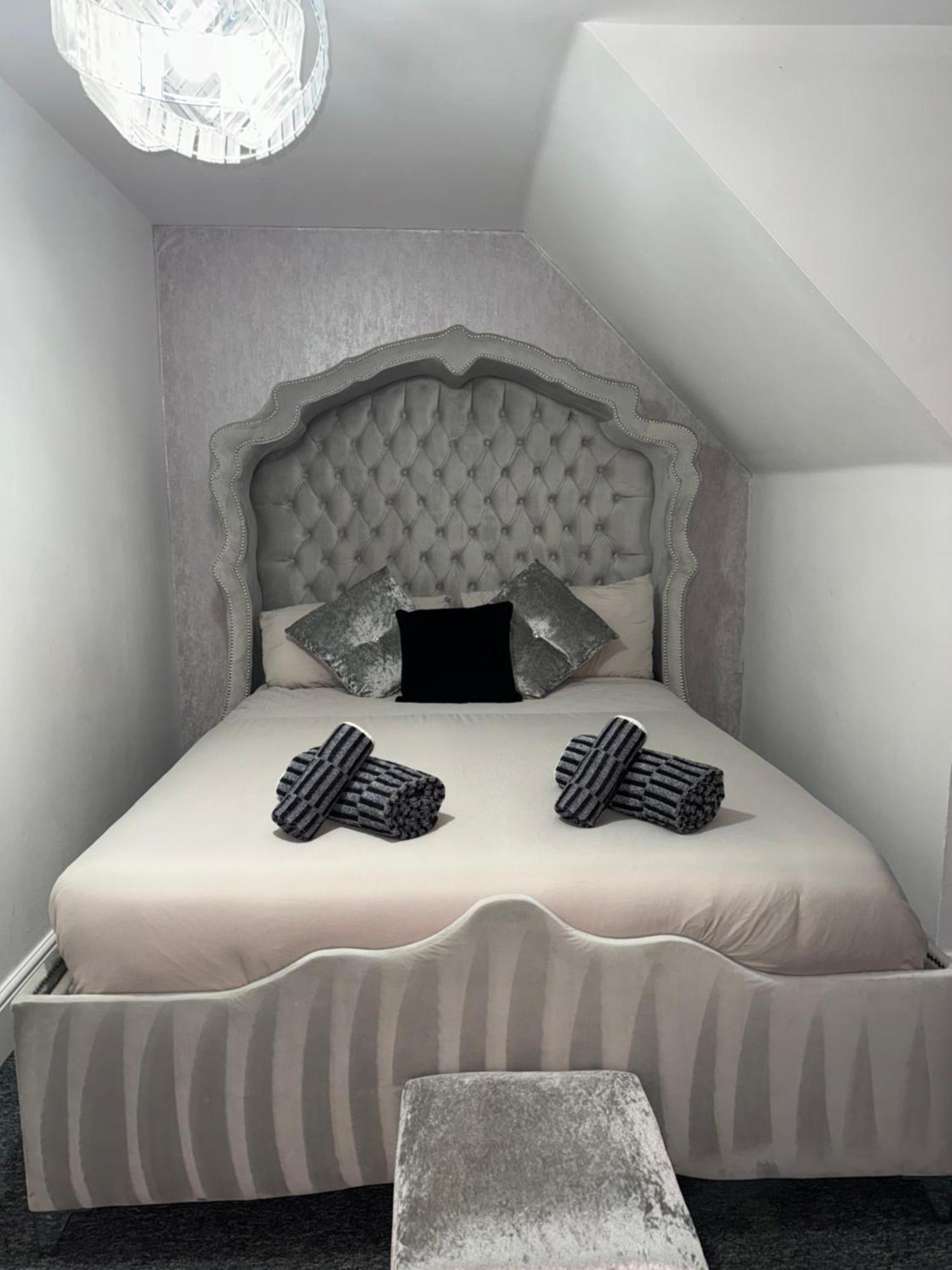 Meadow View Flat 1 Apartment Hurst Екстериор снимка